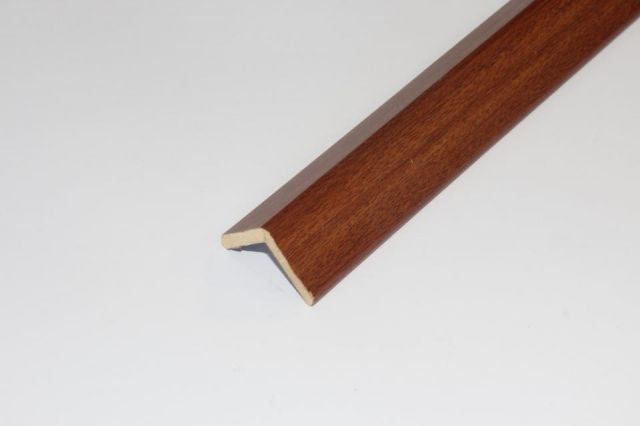 ESQUINERA SAPELLY 2500*30*30